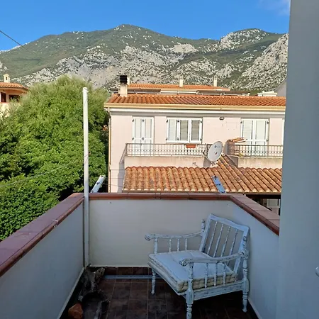 Bilocale Con Vista Mare E Monti A *